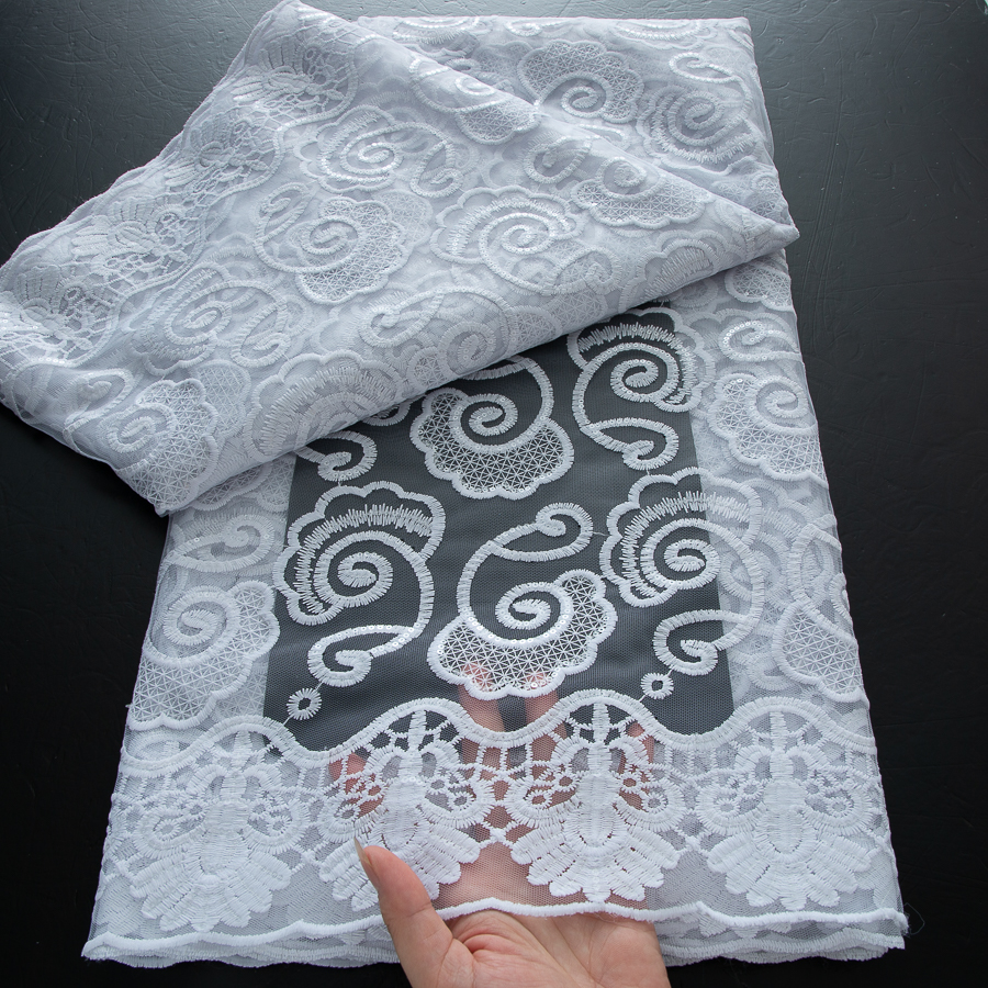 White Nigerian Sequins Net Lac - Glitter Tablecloth reseña y precio